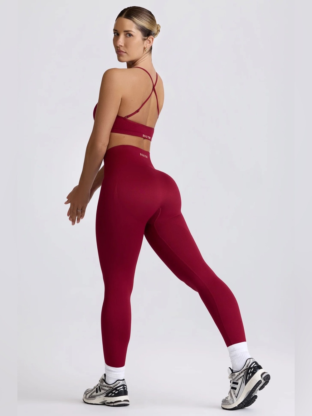 NWT Super Sculpt Seamless Leggings in Cherry